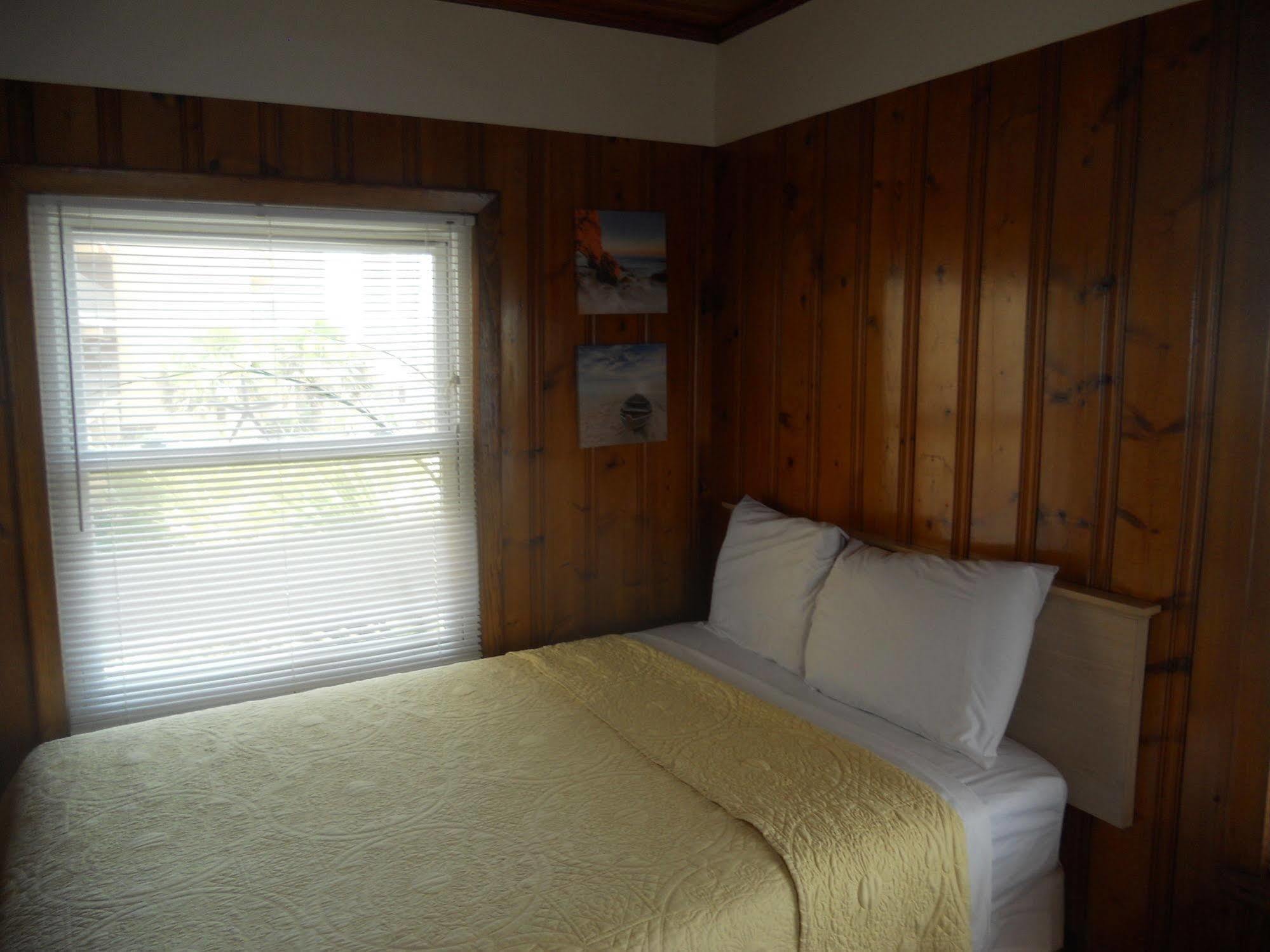 Seawitch Motel Carolina Beach Εξωτερικό φωτογραφία